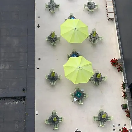 405 Op Zeedijk Met Frontaal Zeezicht 4de Verdiep *